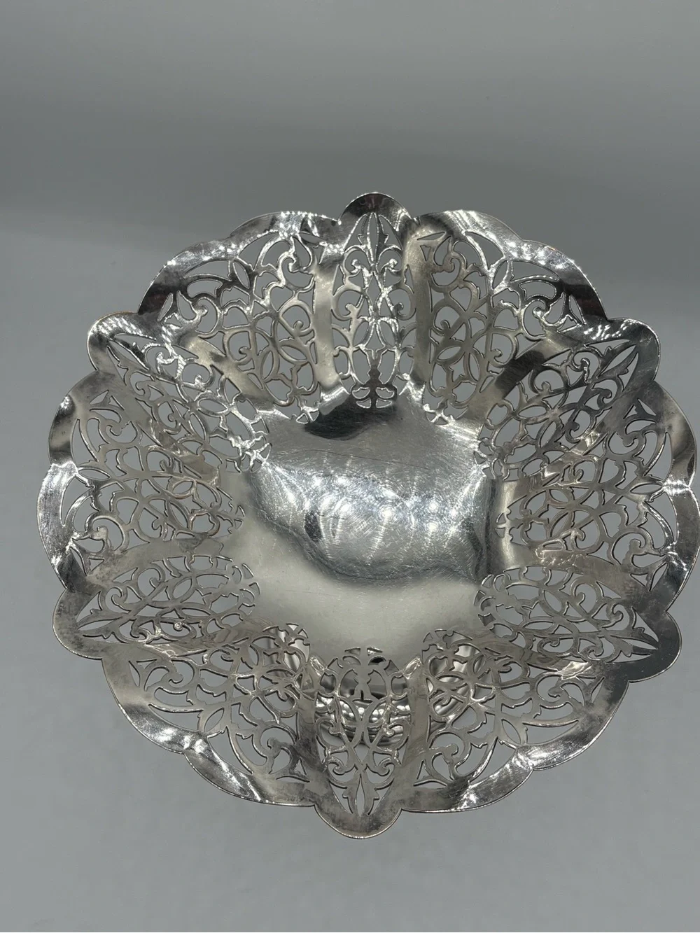 Vintage Intl Silver Lovelace 3013 Silverplate Pedestal Compote Bowl 6.5” high